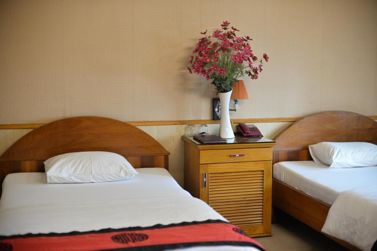 Valentine Hotel - Hong Ha Hanoi Buitenkant foto